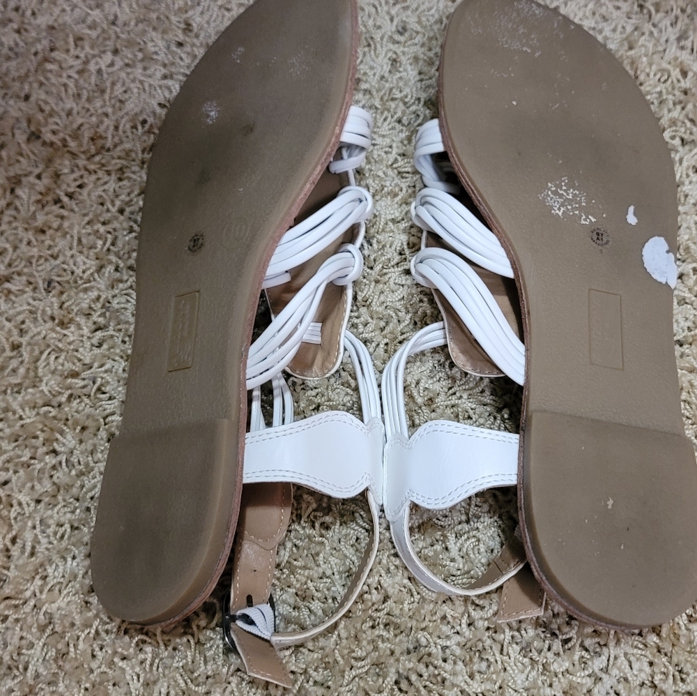 Sandals - Picture 2 of 3